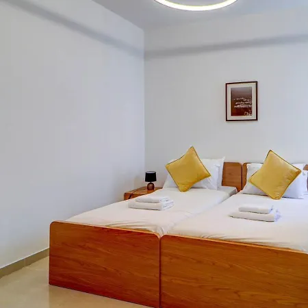 The Mediterranean Pearl - 6Th Floor - By Haven And Keys Malta * Sliema