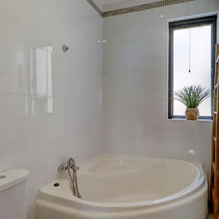 The Mediterranean Pearl - 6Th Floor - By Haven And Keys Malta Appartamento